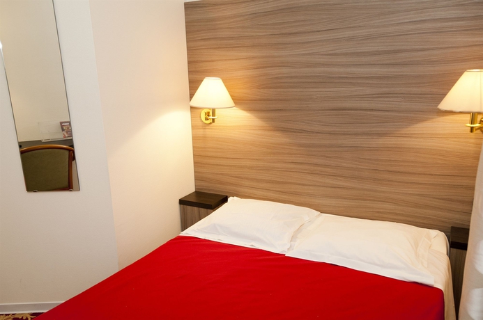 Imagen de la habitación del Hotel Majestic Alsace. Foto 6