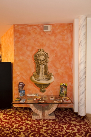 Imagen de los interiores del Hotel Majestic Alsace. Foto 16