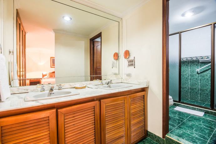 Imagen de la habitación del Hotel Majestic Barranquilla. Foto 6