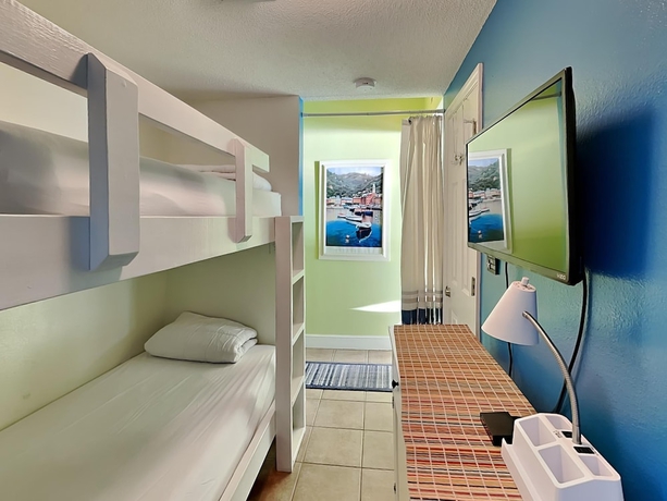 Imagen de la habitación del Hotel Majestic Beach Resort by Southern Vacation Rentals. Foto 4