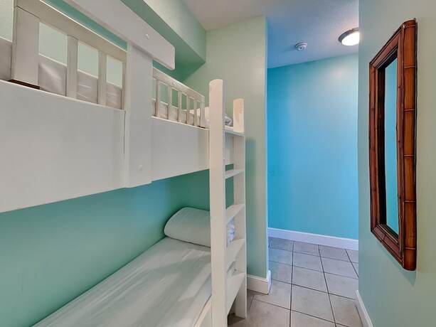 Imagen de la habitación del Hotel Majestic Beach Resort by Southern Vacation Rentals II. Foto 12