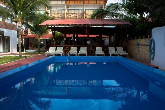 Imagen de la piscina del Hotel Majestic Beach Zorritos. Foto 15