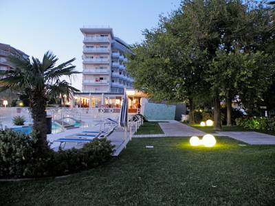 Imagen general del Hotel Majestic, Bibione. Foto 2