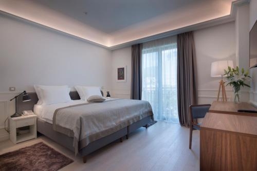 Imagen de la habitación del Hotel Majestic, Budva. Foto 10