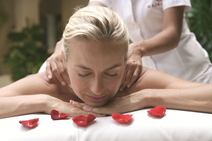 Imagen de la piscina del Hotel Majestic Colonial Punta Cana - All Inclusive. Foto 13
