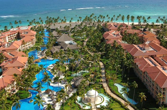 Imagen general del Hotel Majestic Colonial Punta Cana - All Inclusive. Foto 4