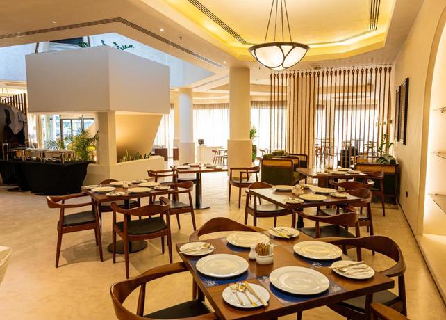 Imagen general del Hotel Majestic Cove. Foto 8