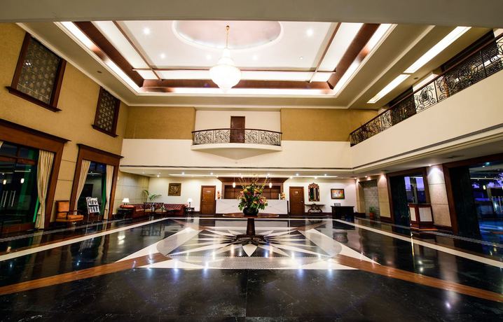 Imagen de los interiores del Hotel Majestic Grand. Foto 15