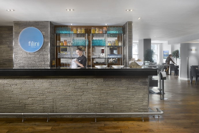 Imagen del bar/restaurante del Hotel Majestic Hotel Bristol. Foto 2