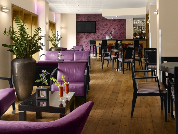 Imagen del bar/restaurante del Hotel Majestic Hotel Bristol. Foto 3