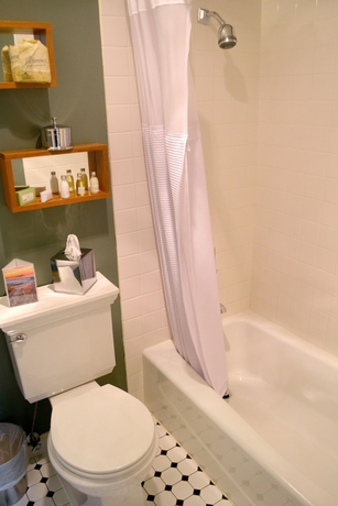 Imagen de la habitación del Hotel Majestic Inn and Spa. Foto 3