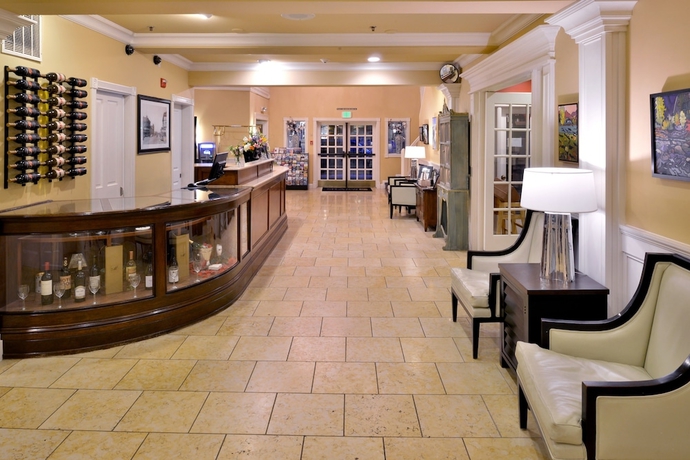 Imagen de los interiores del Hotel Majestic Inn and Spa. Foto 19