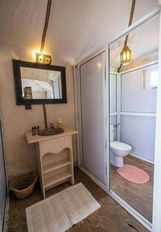 Imagen de la habitación del Hotel Majestic Luxury Tented. Foto 9