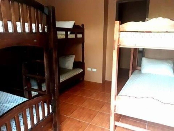 Imagen de la habitación del Hotel Majestic MT Pinatubo Tour and Homestay. Foto 11