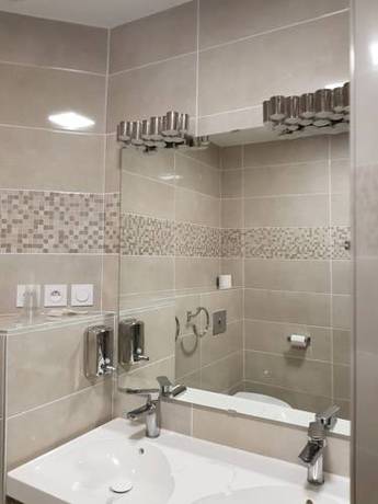 Imagen de la habitación del Hotel Majestic, Montpellier. Foto 5