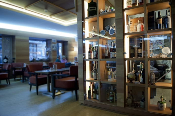 Imagen del bar/restaurante del Hotel Majestic Mountain Charme. Foto 2