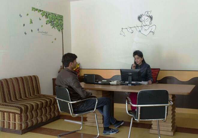 Imagen de los interiores del Hotel Majestic Oak Bush. Foto 33