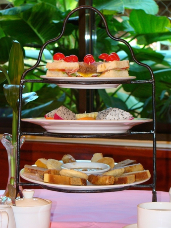 Imagen del bar/restaurante del Hotel Majestic Oriental. Foto 2