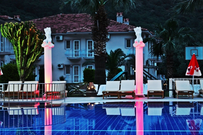 Imagen general del Hotel Majestic, &Ouml;l&uuml;deniz. Foto 11