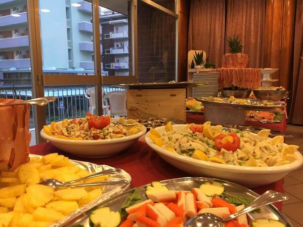 Imagen del bar/restaurante del Hotel Majestic, Pesaro. Foto 8