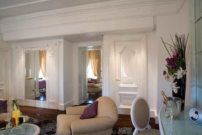 Imagen de la habitación del Hotel Majestic Rome. Foto 7