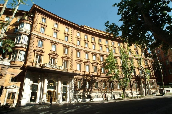 Imagen de los exteriores del Hotel Majestic Rome. Foto 9