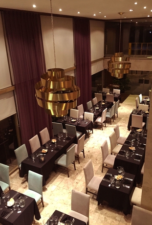 Imagen del bar/restaurante del Hotel Majestic Rosario. Foto 3