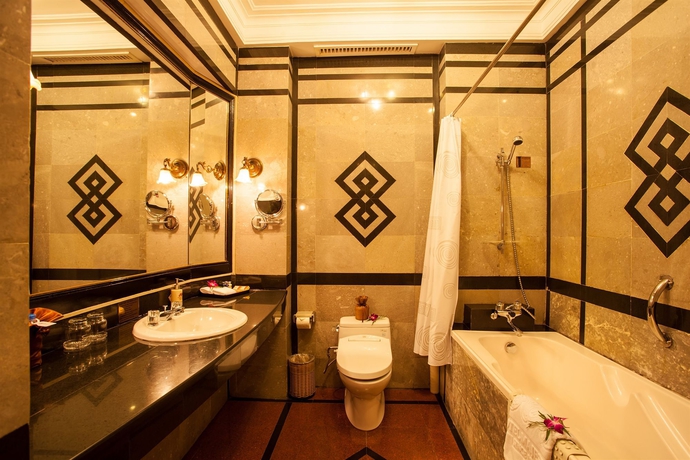 Imagen de la habitación del Hotel Majestic Saigon. Foto 11