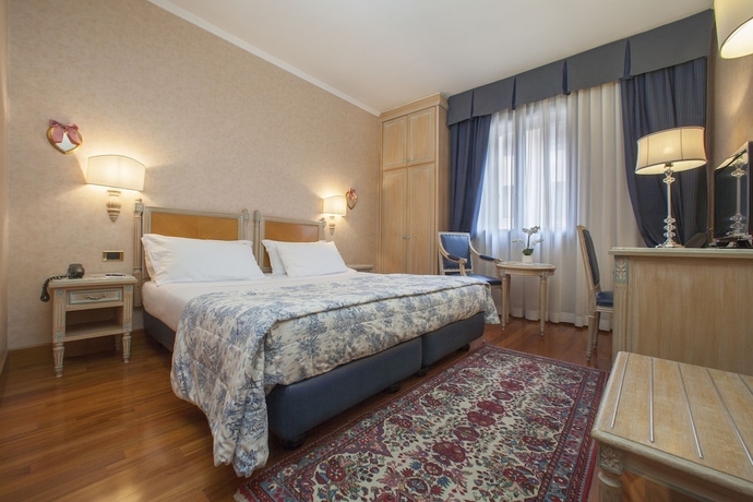 Imagen de la habitación del Hotel Majestic Toscanelli. Foto 4