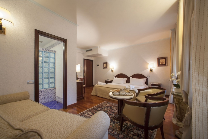 Imagen de la habitación del Hotel Majestic Toscanelli. Foto 12