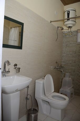Imagen general del Hotel Majkhali Woods, Ranikhet, By Himalayan Eco Lodges. Foto 5