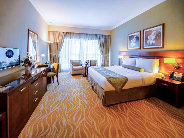 Imagen de la habitación del Hotel Majlis Grand Mercure Residence Abu Dhabi. Foto 7