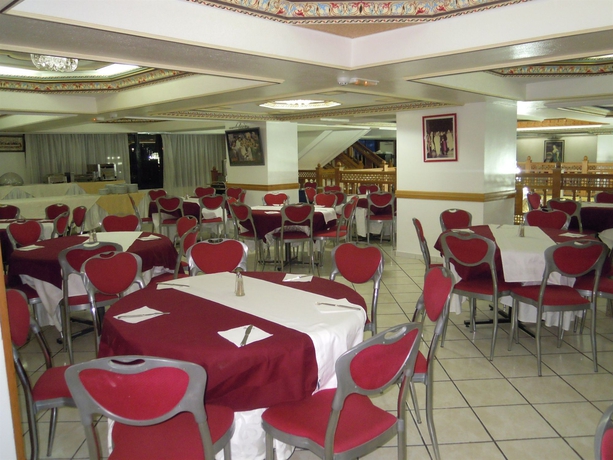 Imagen del bar/restaurante del Hotel Majliss. Foto 4
