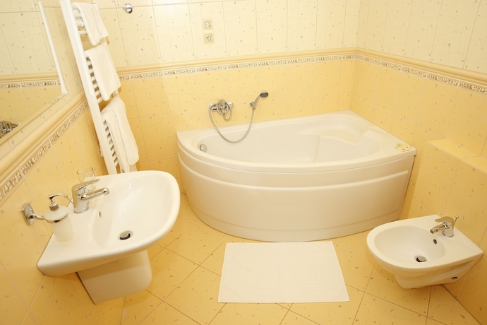 Imagen de la habitación del Hotel Majolika. Foto 8