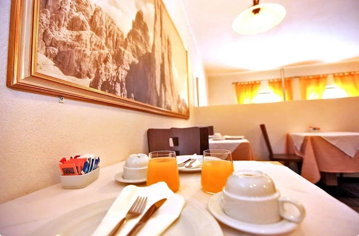 Imagen del bar/restaurante del Hotel Majon De Sabin. Foto 4