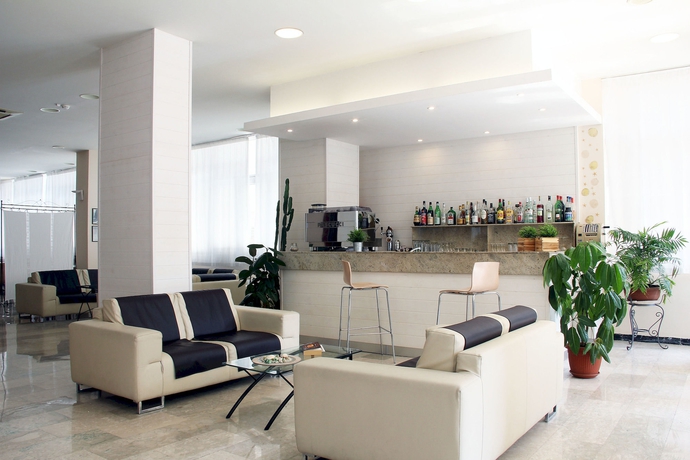 Imagen del bar/restaurante del Hotel Major, Cattolica. Foto 1