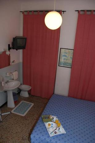 Imagen de la habitación del Hotel Major, Génova. Foto 9