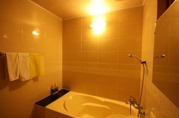 Imagen de la habitación del Hotel Major, Jeju. Foto 2