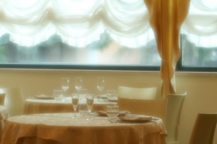 Imagen del bar/restaurante del Hotel Major, Pinarella di Cervia. Foto 4