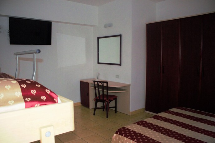 Imagen de la habitación del Hotel Major, Pinarella di Cervia. Foto 9