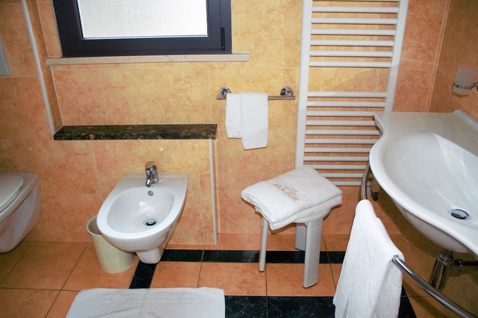 Imagen de la habitación del Hotel Major, Pinarella di Cervia. Foto 12