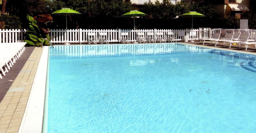 Imagen de la piscina del Hotel Major, Pinarella di Cervia. Foto 20
