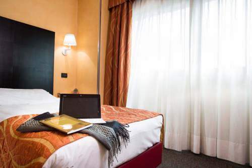 Imagen de la habitación del Hotel Majorana. Foto 8