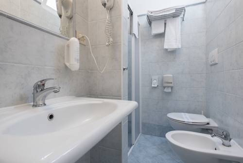 Imagen de la habitación del Hotel Majorca, Gabicce Mare. Foto 5