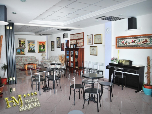 Imagen del bar/restaurante del Hotel Majore. Foto 2