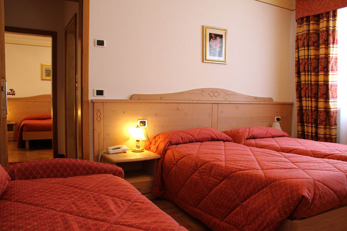 Imagen de los exteriores del Hotel Majorka. Foto 13