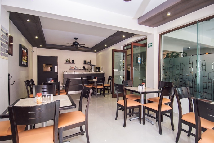 Imagen del bar/restaurante del Hotel Majova Inn Xalapa. Foto 2