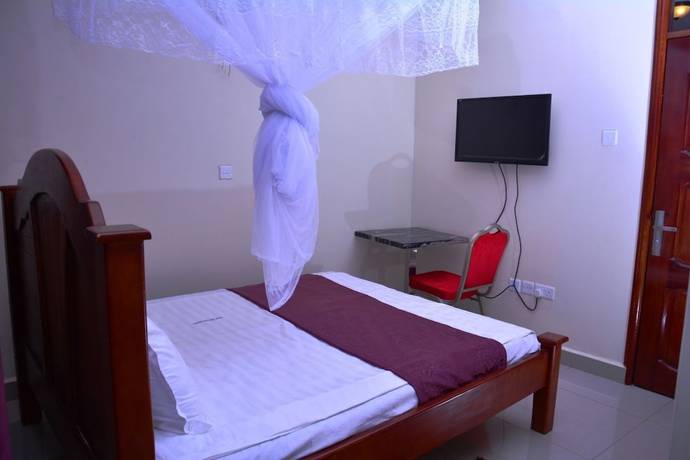 Imagen de la habitación del Hotel Mak-Queen. Foto 10