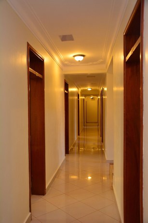 Imagen de los interiores del Hotel Mak-Queen. Foto 20