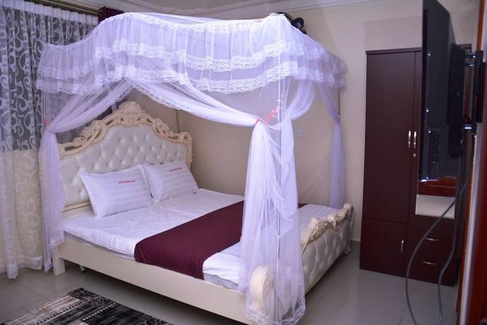 Imagen de la habitación del Hotel Mak-Queen. Foto 12